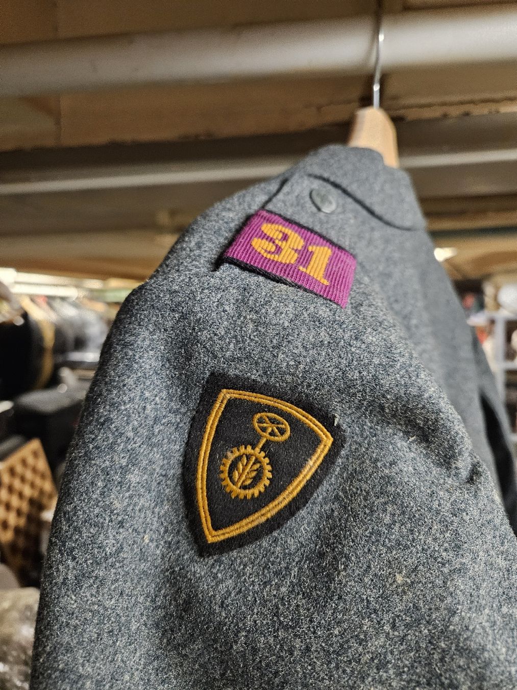 Schweizer Armee Uniformi: Original Schweizer Militär  Uniform – Usato da Rorschach venduto da TimelessTrading 2