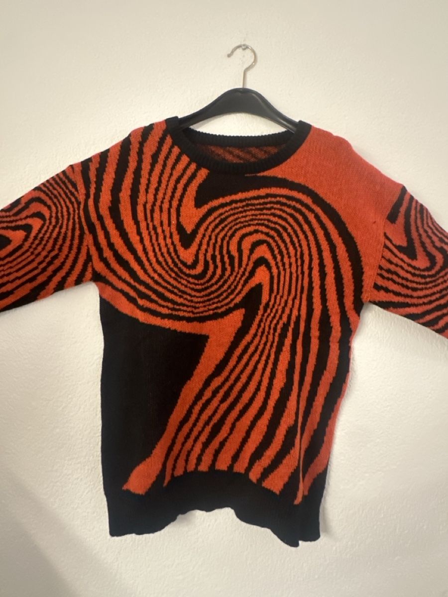 Maglioni & Felpe: Stylischer Pullover, Grösse M, schwarz-rot – Nuovo (secondo la descrizione) da Solothurn venduto da Ib1a