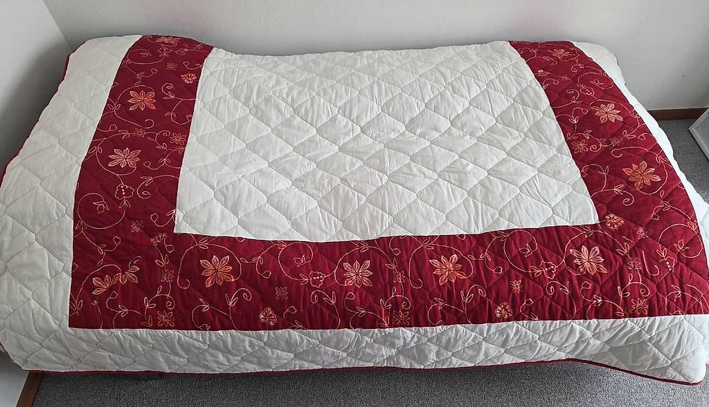 Coperte: Grosse Tagesdecke – Usato da Thalwil venduto da and_fdf5 1