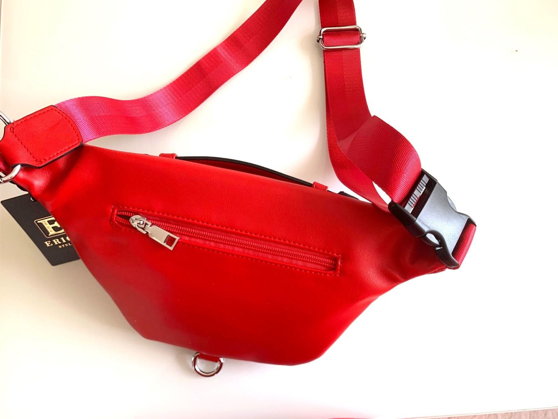 Borse da donna: BAUCHTASCHE, UMHÄNGETASCHE ROT – Nuovo e nell'imballaggio originale da Adliswil venduto da Jessik0 1
