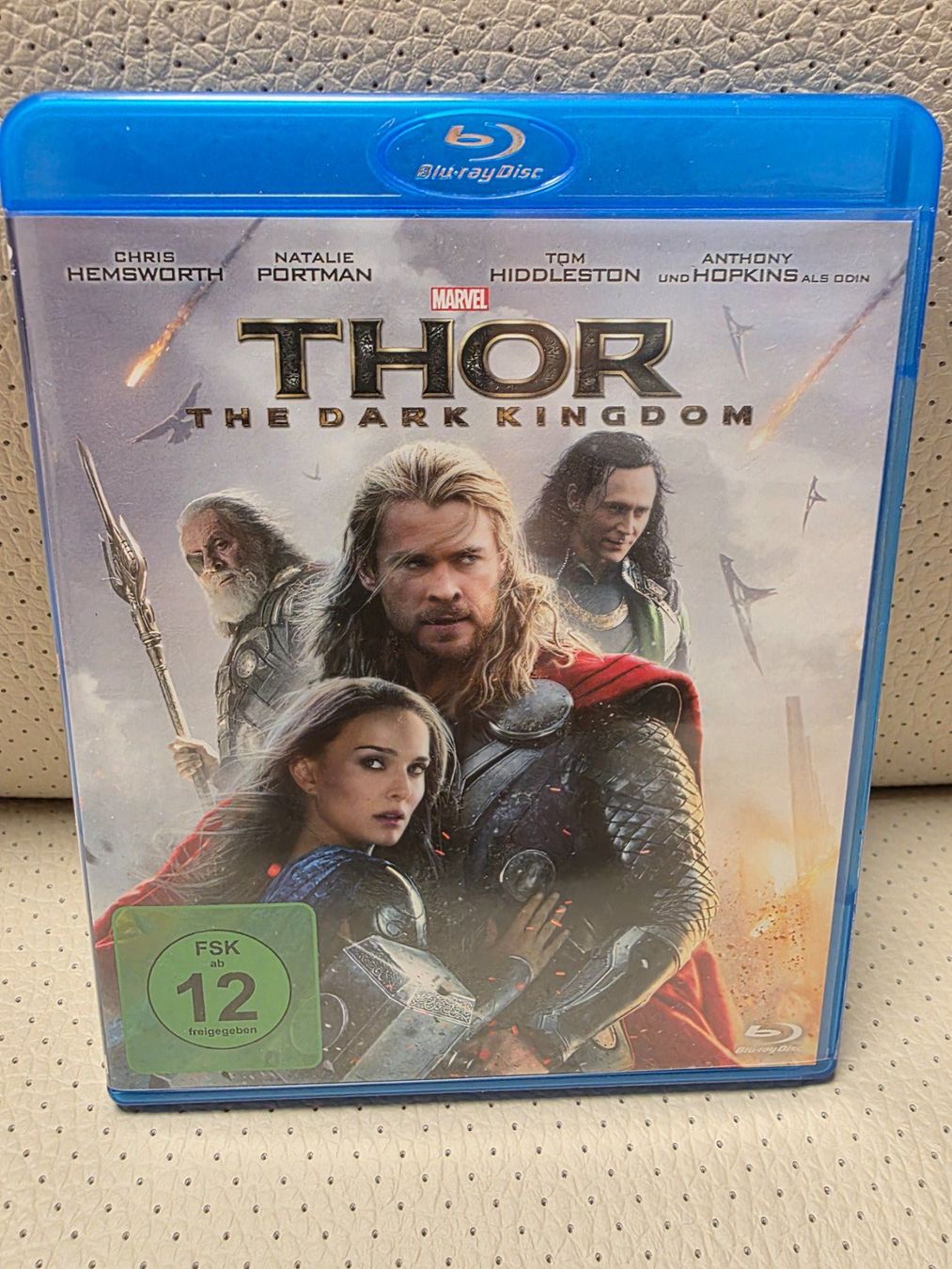 Tutti i DVDs: Thor - The Dark Kingdom (Blu-ray) - Marvel Action – Usato da Herisau venduto da Dinge-in-Bewegung