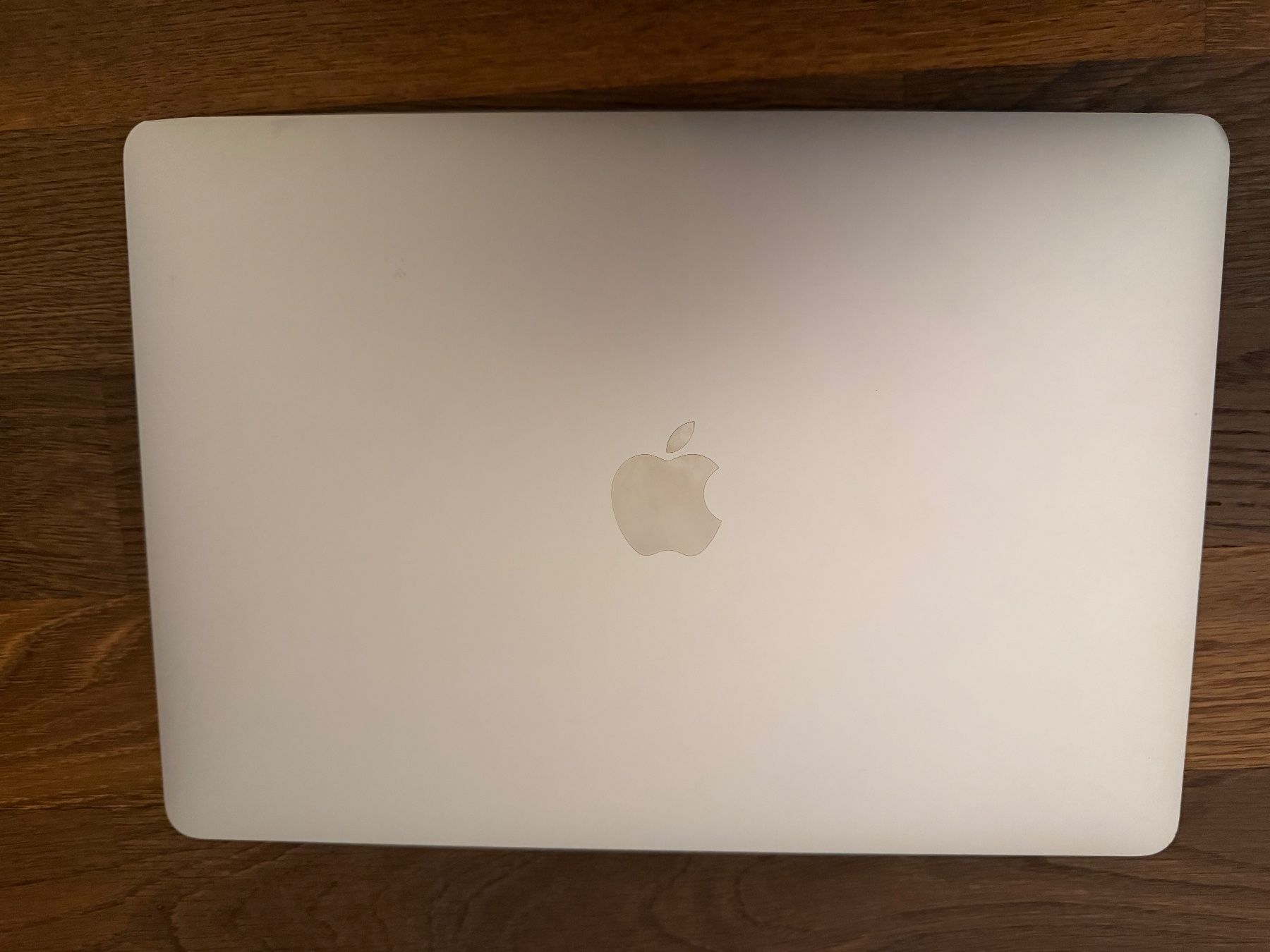 Apple Notebook: Macbook Air 13" (2020) – Usato da Adliswil venduto da lar_2ltd 3