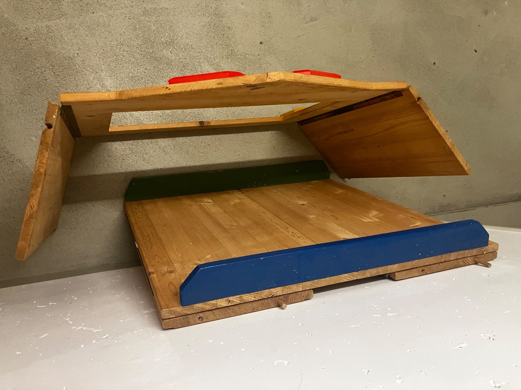 Jouets: Kasperlitheater aus Holz – D'occasion à Hohentannen par kudulibi 4
