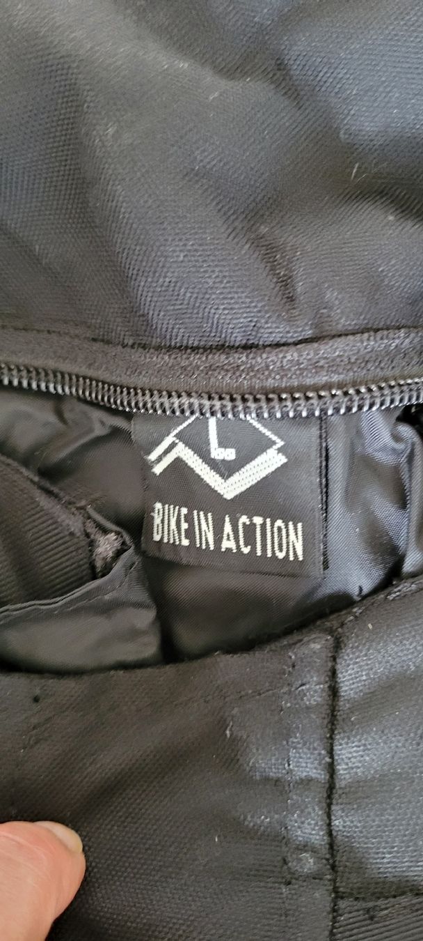 Pantalons: Motorradhose Gr.L mit Protektoren – D'occasion à St. Gallenkappel par mytimes 1