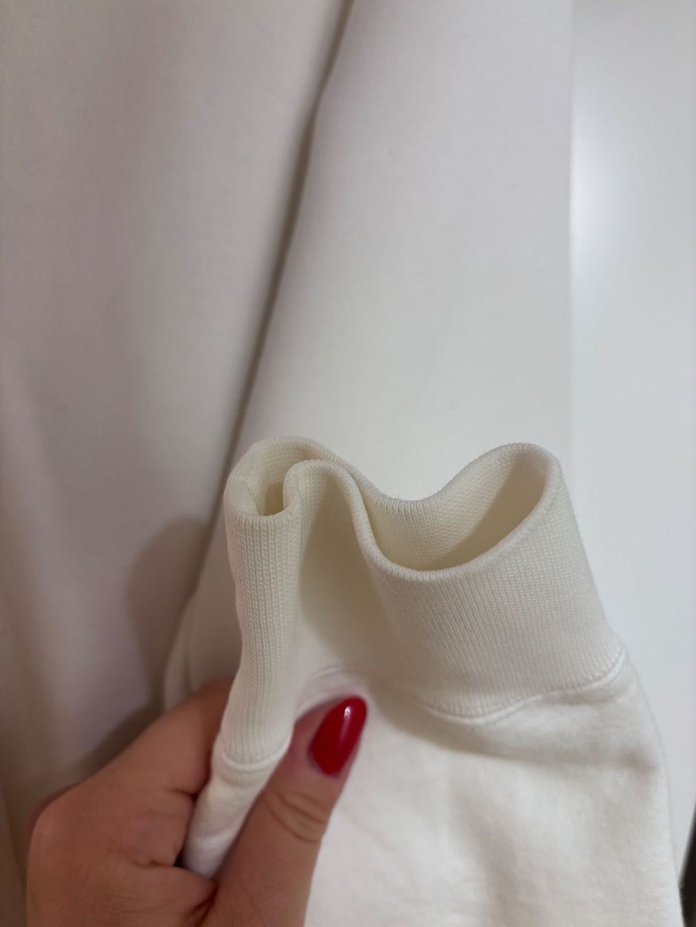 Sandro Pullover & Sweatshirts: Sandro Pullover weiss – Gebraucht aus Wetzikon ZH von Deba26 2