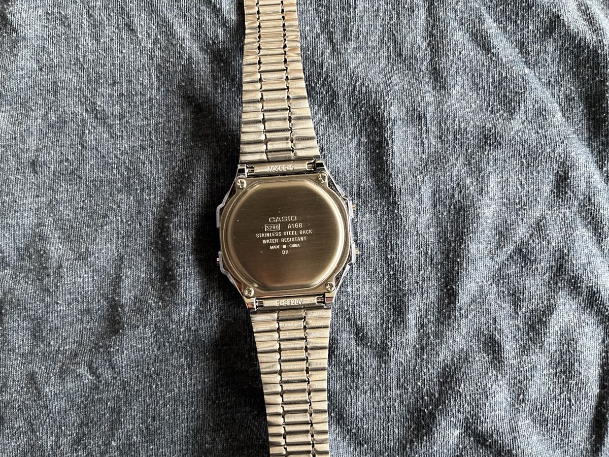 Casio Uhren: Casio A168 sehr gut erhalten – Gebraucht aus Oberrieden von  3