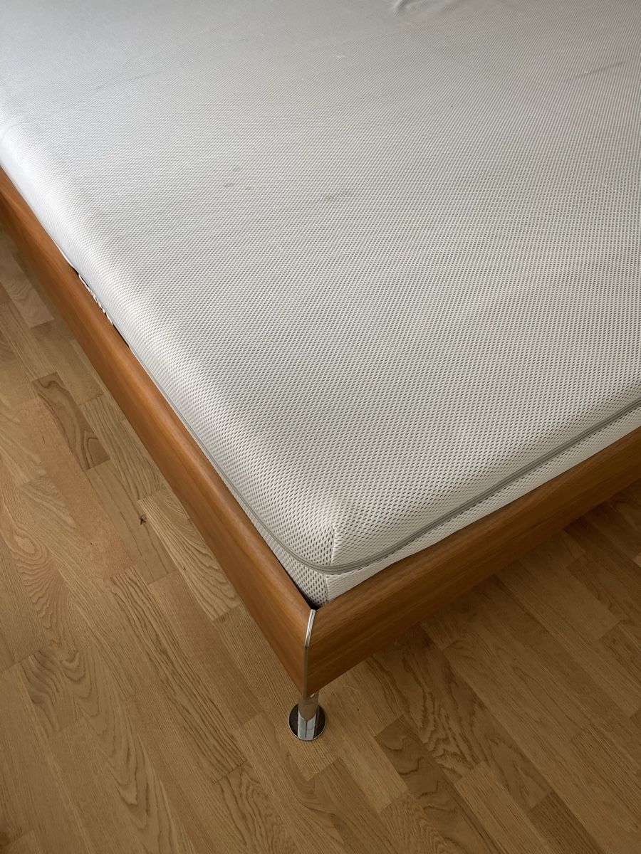 Letti: 210x200 Bett aus Kernnussbaum – Usato da Adliswil venduto da fabienne1234567 4
