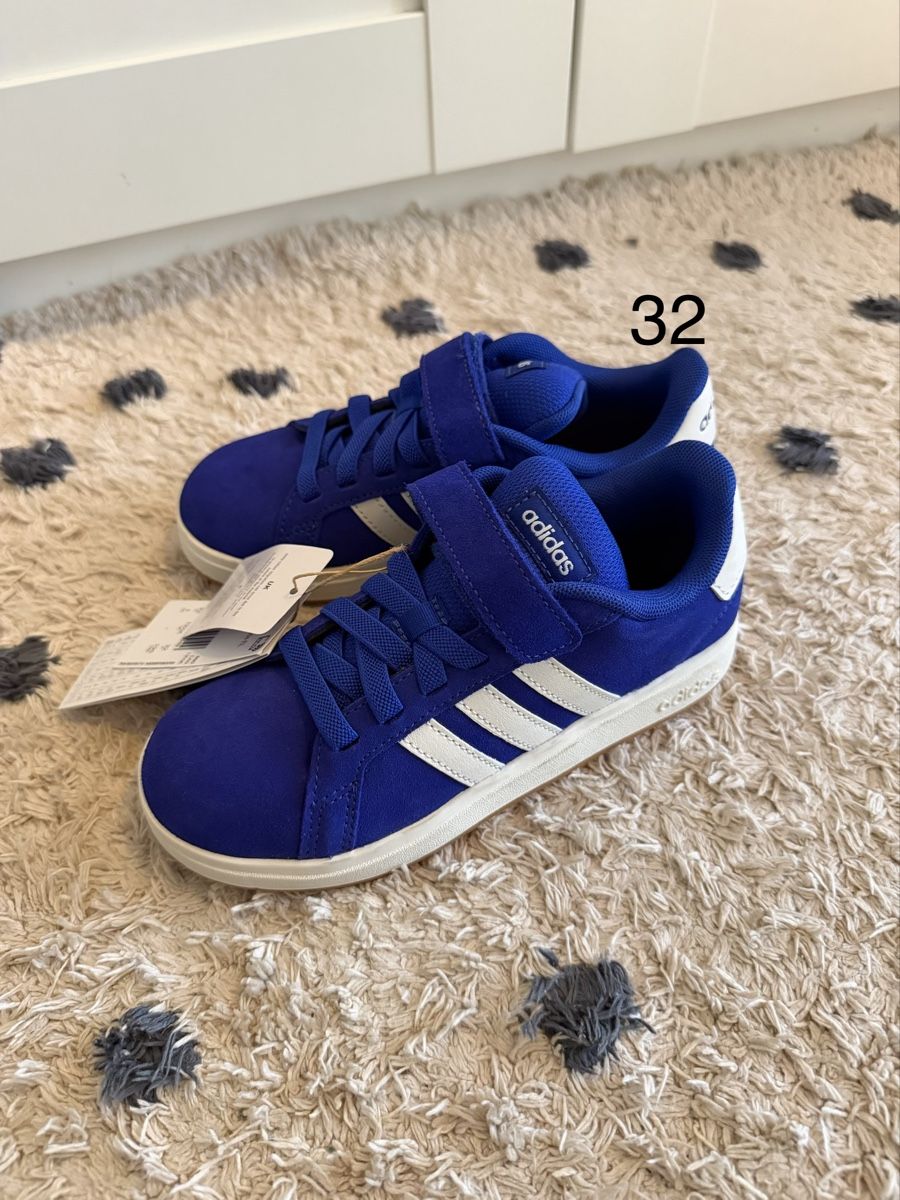 Adidas Schuhe für Jungen: Adidas Grösse 32 – Neu (gemäss Beschreibung) aus Winterthur von lso_q2dw