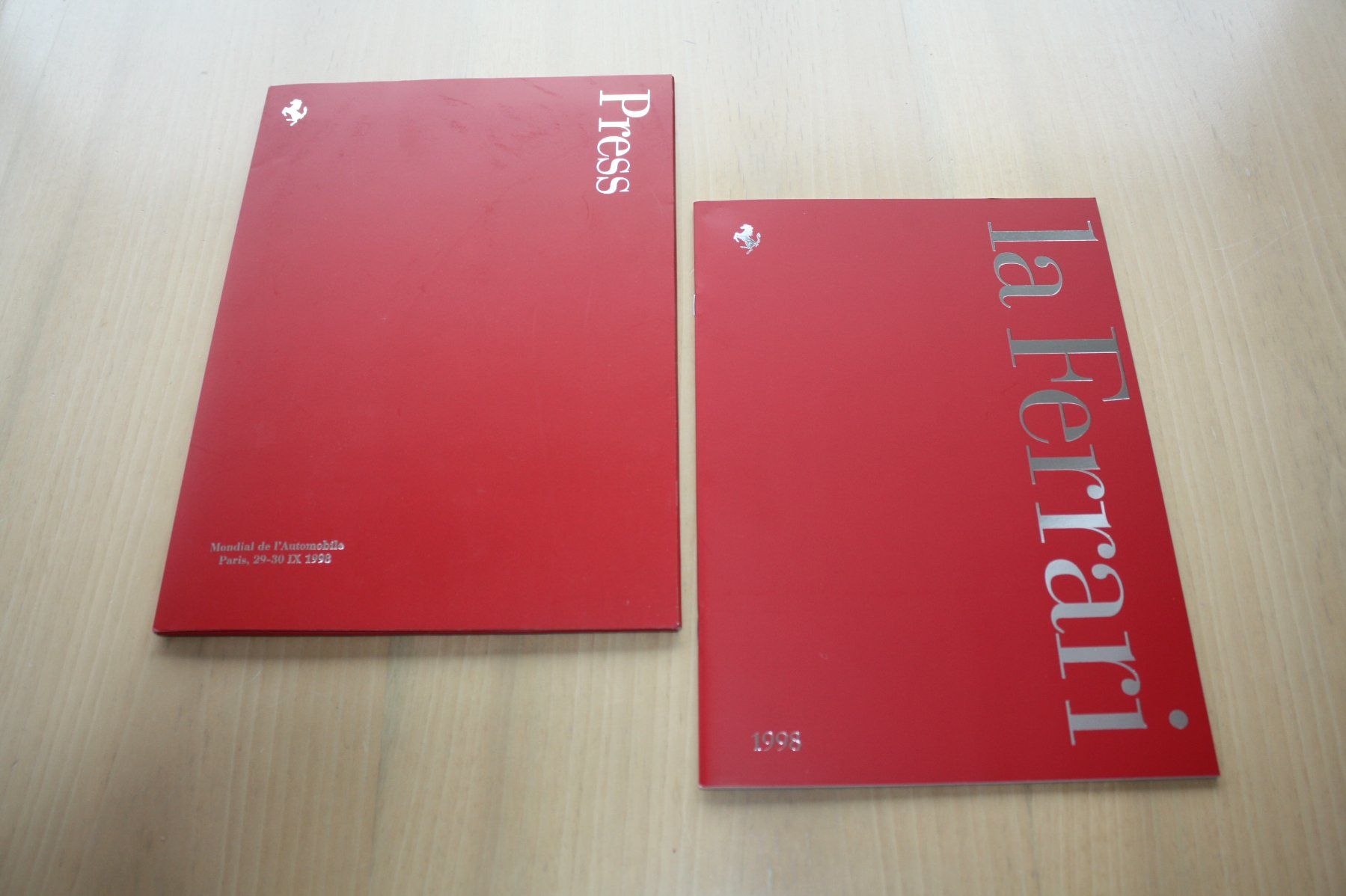 Ferrari Documenti: Ferrari LaFerrari & Pressemappe Paris 1998 – Usato da Wikon venduto da erwin400