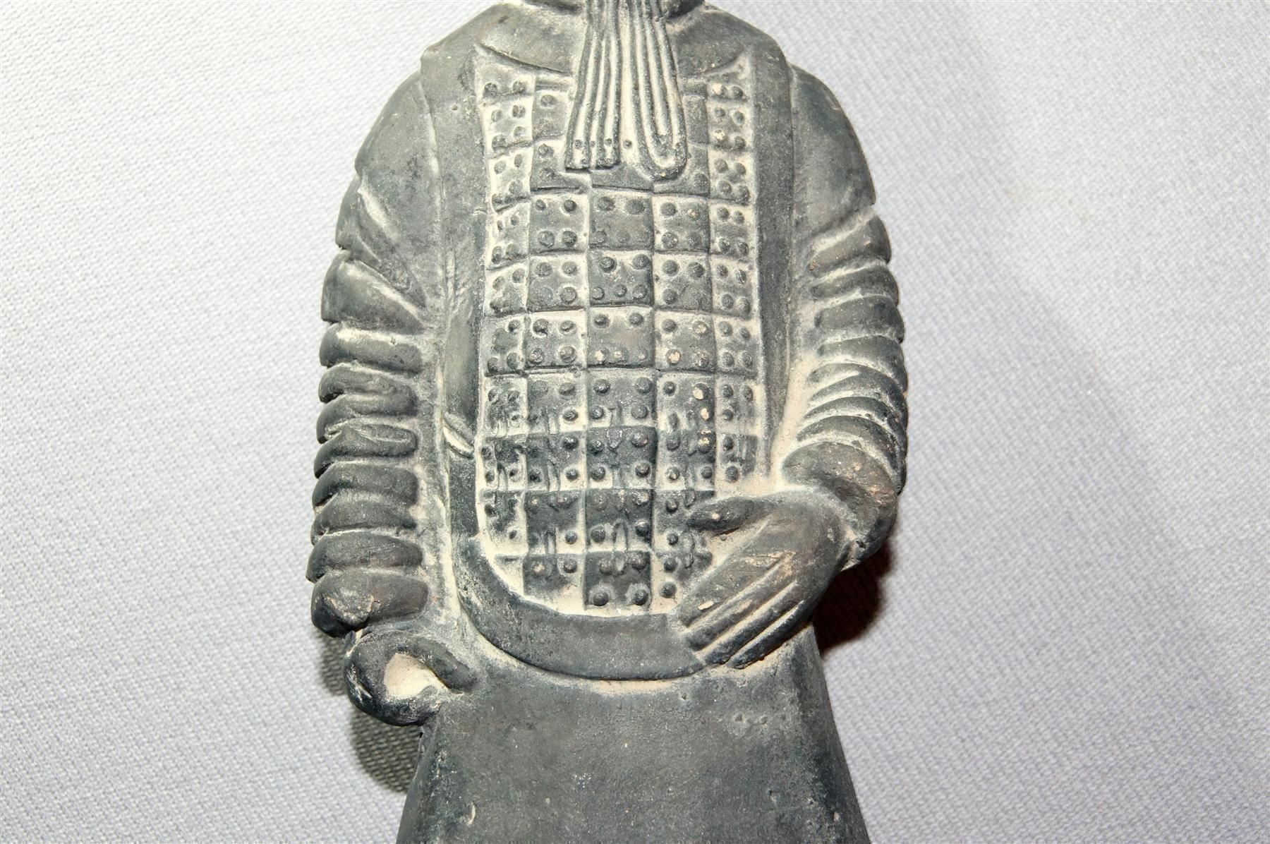 Statuette: Terracotta-Kriegerfigur – Usato da Geroldswil venduto da ARTEFACTO 4