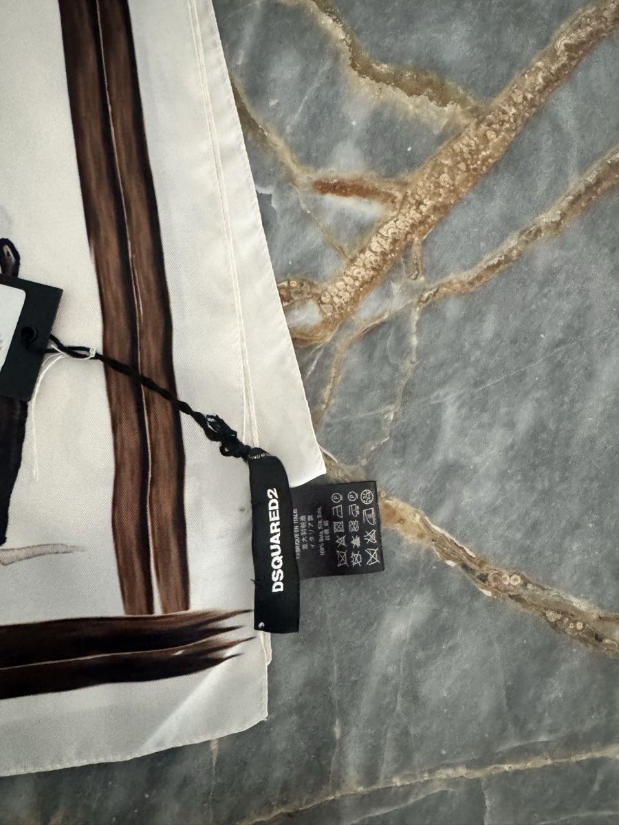 Dsquared2 Blusen: Dsquared  – Neu und originalverpackt aus cadempino von fio_cbt9 1
