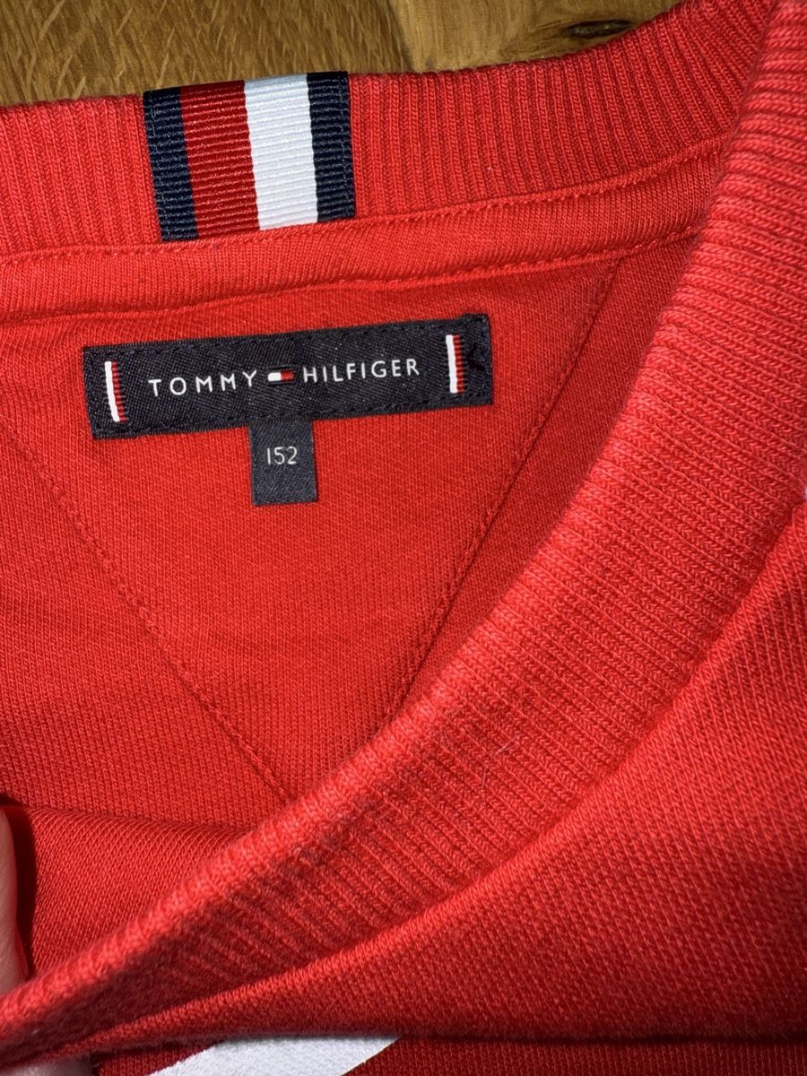 Tommy Hilfiger Maglioni & Felpe: Tommy Hilfiger Pullover, neu, Grösse 152 – Nuovo (secondo la descrizione) da Aarburg venduto da Da-Lila 3