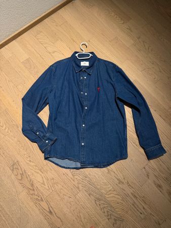 AMI DE COEUR HEMD AUS BLAUER DENIM-BAUMWOLLE
