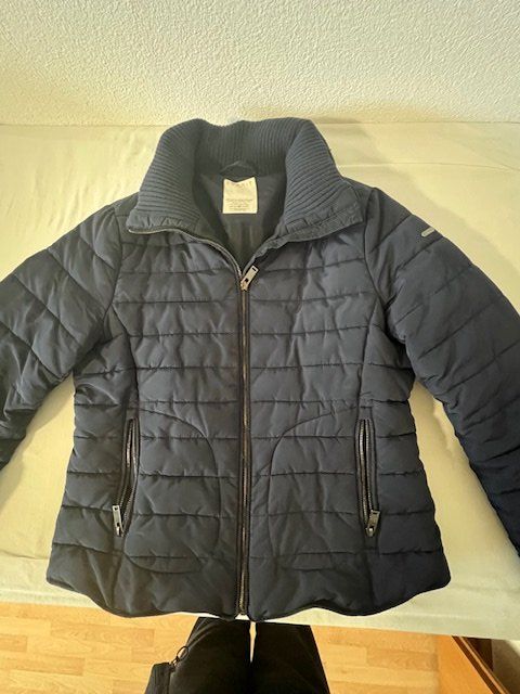 Esprit Giacche: Esprit Winterjacke – Usato da Dietlikon venduto da Cam0