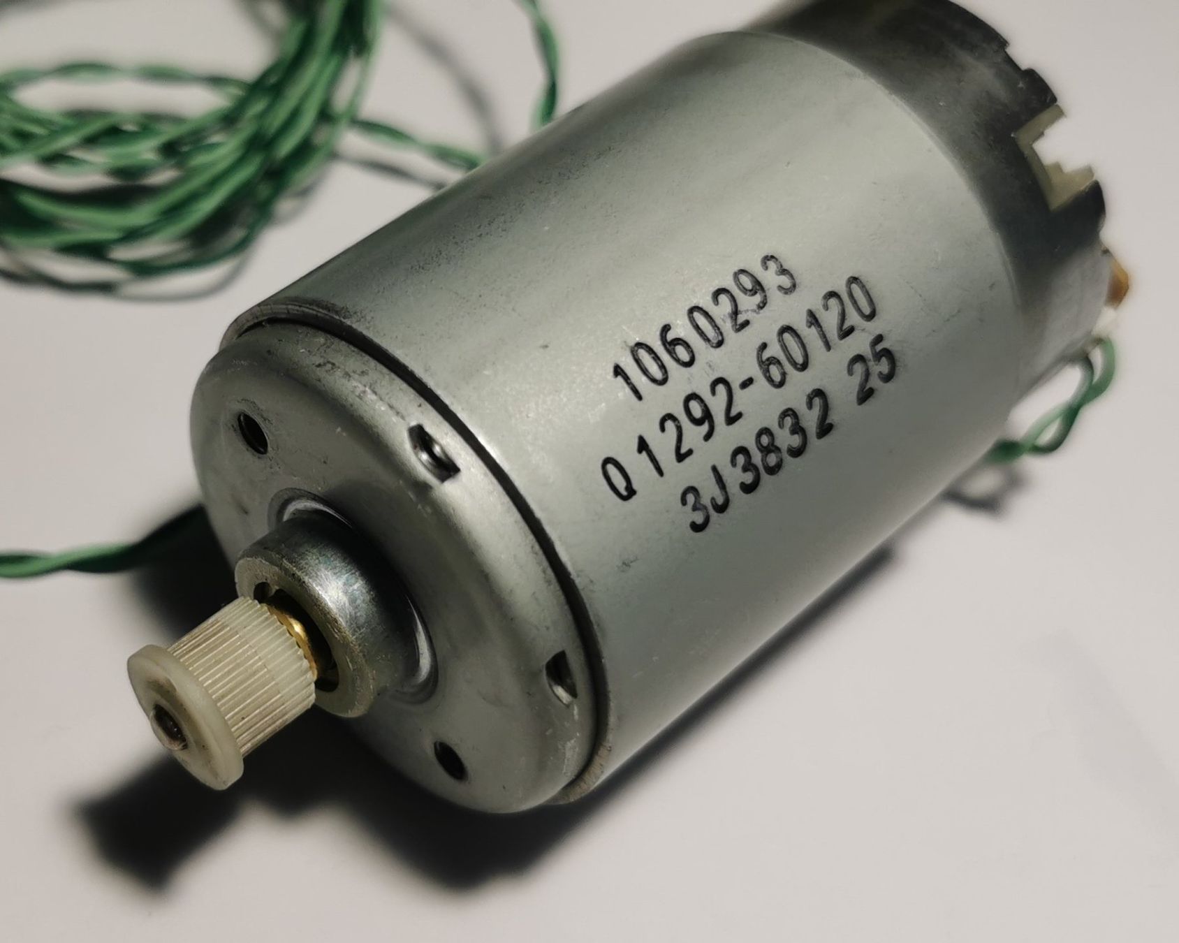 Motori: 12 Volt DC Motor – Usato da Oberwangen b. Bern venduto da Vittorio0 1