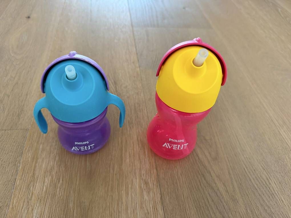Baby-Mahlzeiten: 2x Philips Avent Trinklernbecher mit Strohhalm – Gebraucht aus Erlinsbach von BUCY03