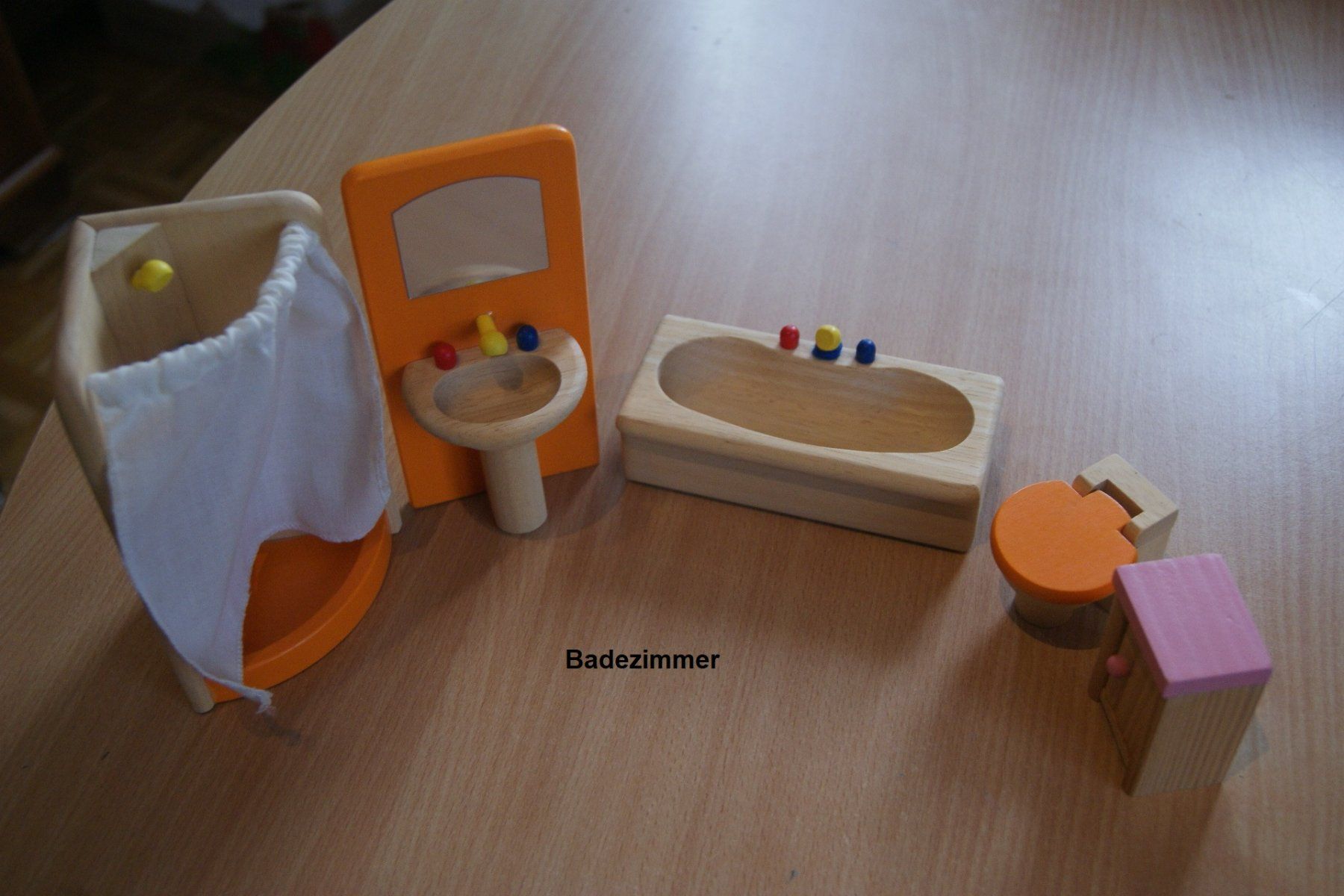 Case e mobili per bambole: Puppenhaus – Usato da Aadorf venduto da Stampeders 7