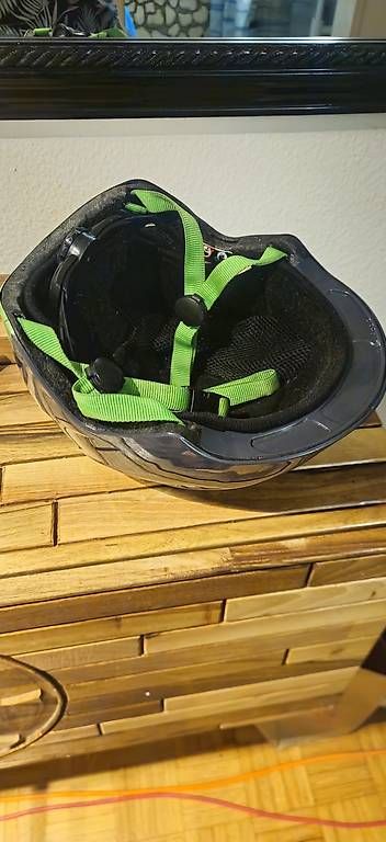 Caschi: Helm  – Usato da Frenkendorf venduto da fel_vpj8 4