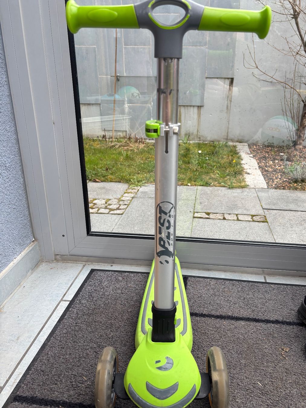 Veicoli per bambini: Trotti Kinder – Usato da Bubendorf venduto da domino.25 3