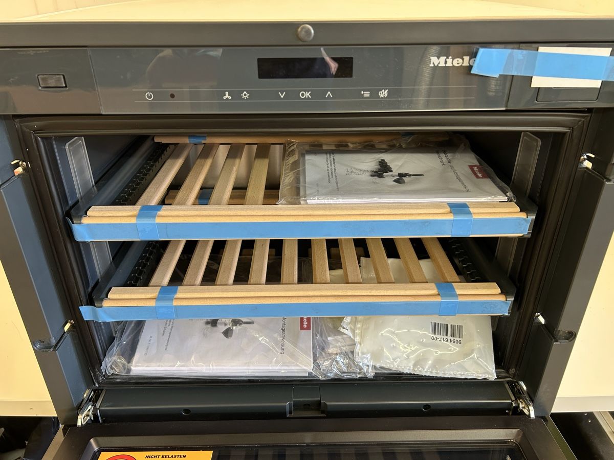 Miele Frigoriferi: Miele Weinkühler push2open 60x45cm – Nuovo (secondo la descrizione) da Schenkon venduto da Paedy5 1