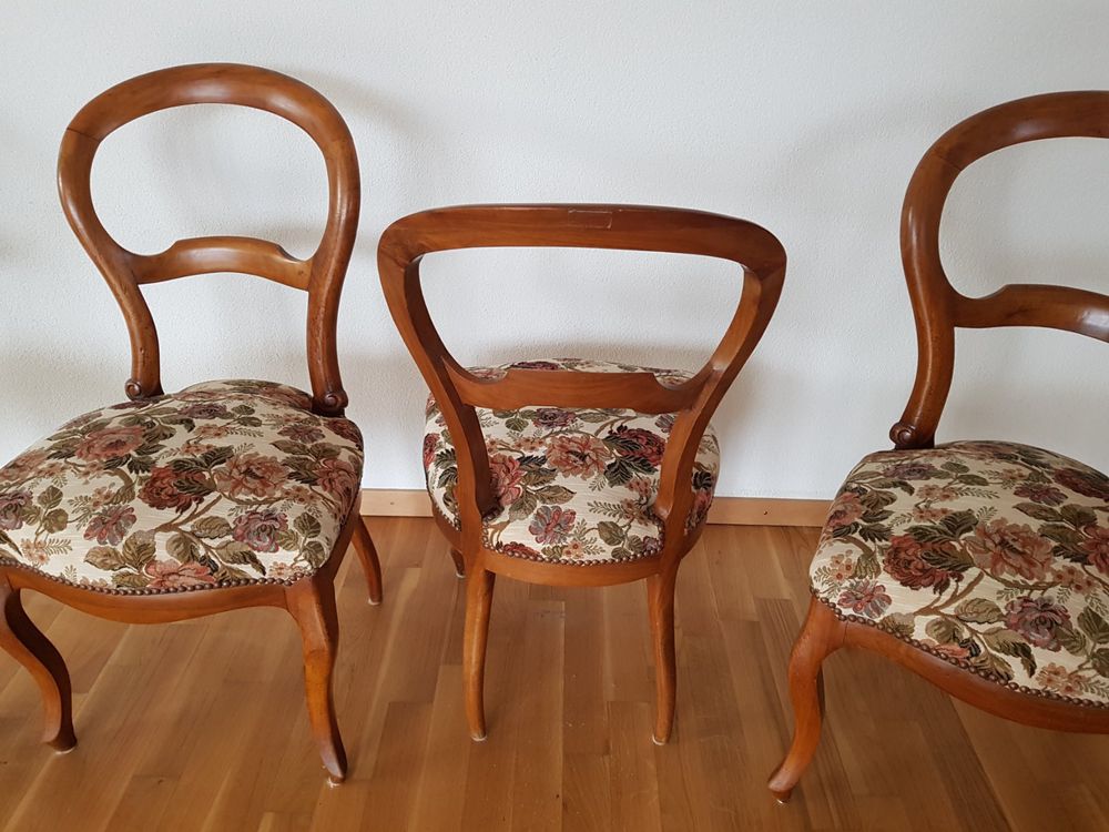 Table ronde 4 pieds sabres Camille, réalisée en merisier massif de style Louis Philippe DIAM.105 + 2 allonges de 40 cm - Meubles Bois Passions