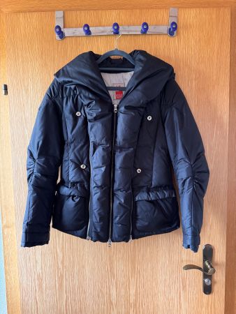 Kuschlig warme und funktionale Dauenjacke Gr. S