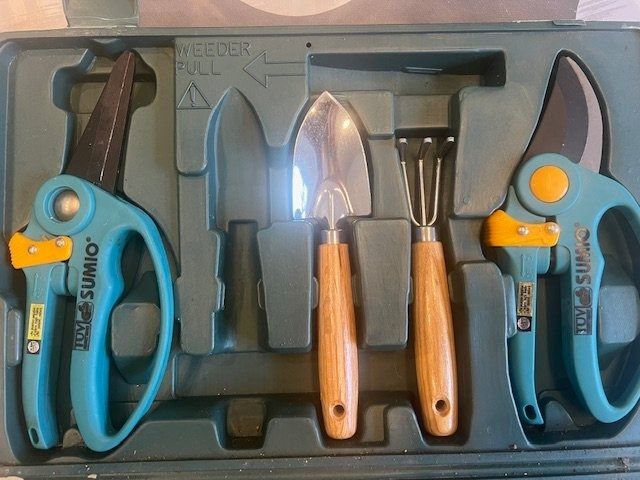 Tutti gli attrezzi: Gartengeräte Set Koffer Komplett – Nuovo (secondo la descrizione) da Zürich venduto da ennovy01 1