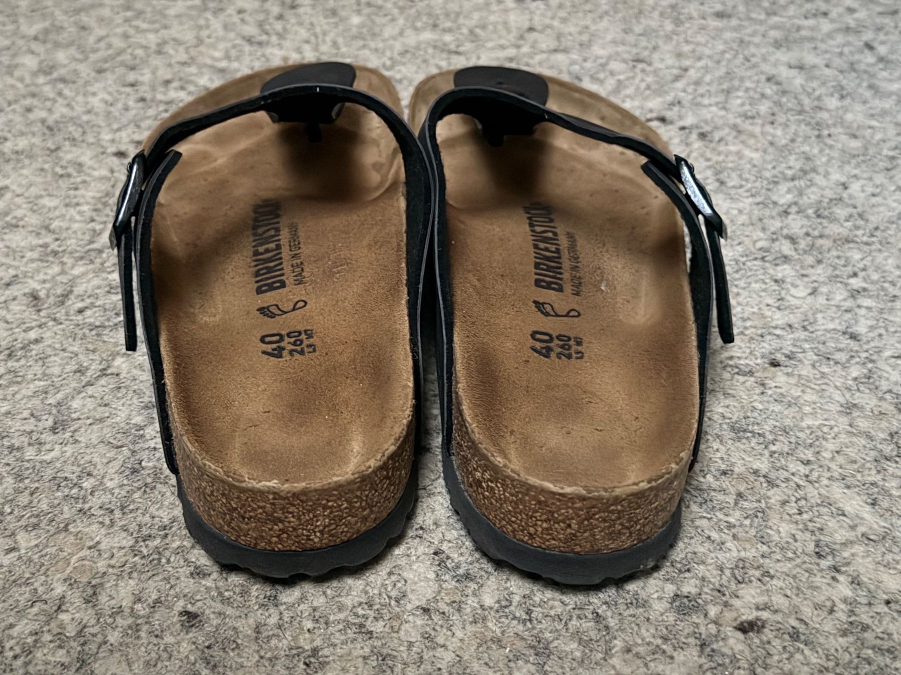 Birkenstock Chaussures femmes: Birkenstock Gizeh schwarz Gr. 40 – D'occasion à Wattwil par edel88 4
