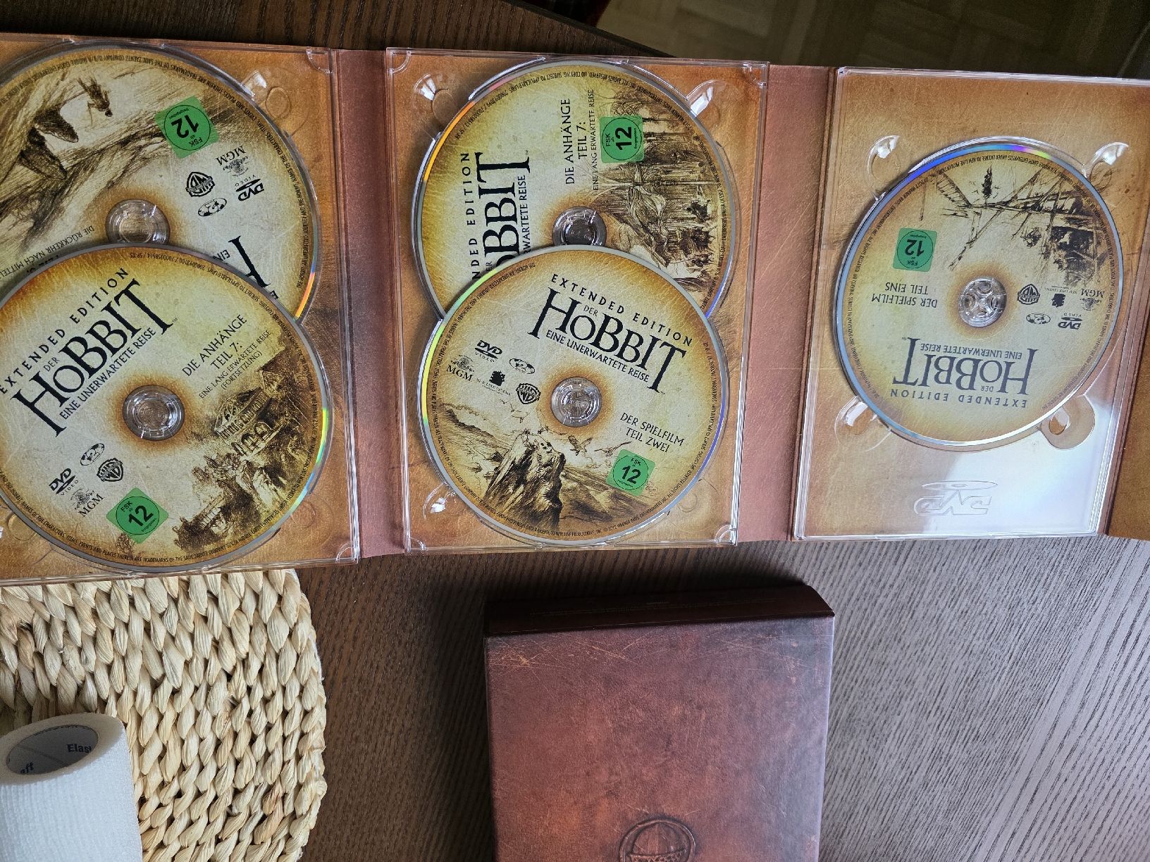 Tutti i DVDs: Der Hobbit DVD Serie Extended Edition  – Nuovo (secondo la descrizione) da Dietikon venduto da ninuzzo28 5