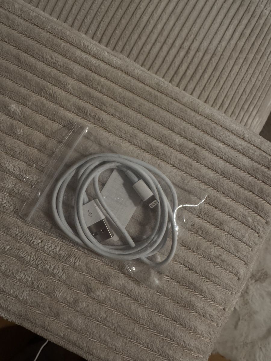 Apple Cavi: Apple Ladekabel (neu) – Nuovo e nell'imballaggio originale da Boll venduto da nam_2002