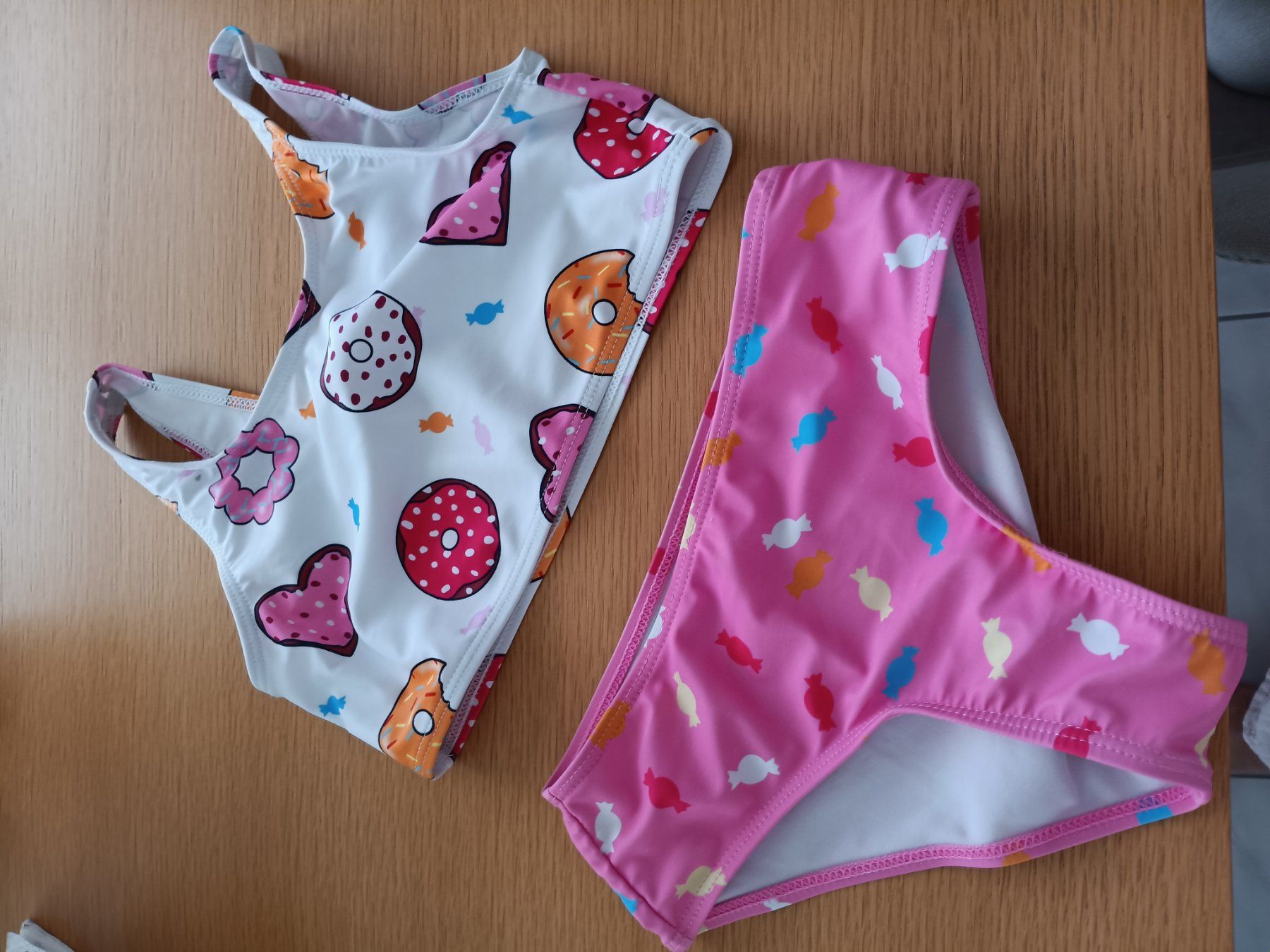 Costumi da bagno & Bikini: süsses Bikini gr 122/128 – Nuovo (secondo la descrizione) da Stansstad venduto da leoni66