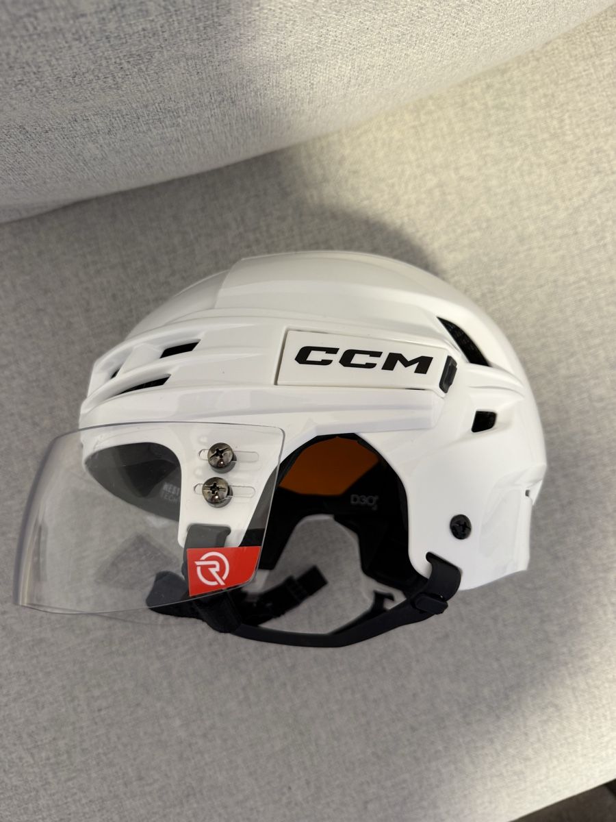 Ccm Helme: CCM Tacks 720 Eishockey Helm mit Visier M weiss – Neu (gemäss Beschreibung) aus Cham von Goodjob8 2