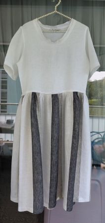 Leinenkleid MAX MARA,neuwertig,CH- Gr.38,220 Fr.