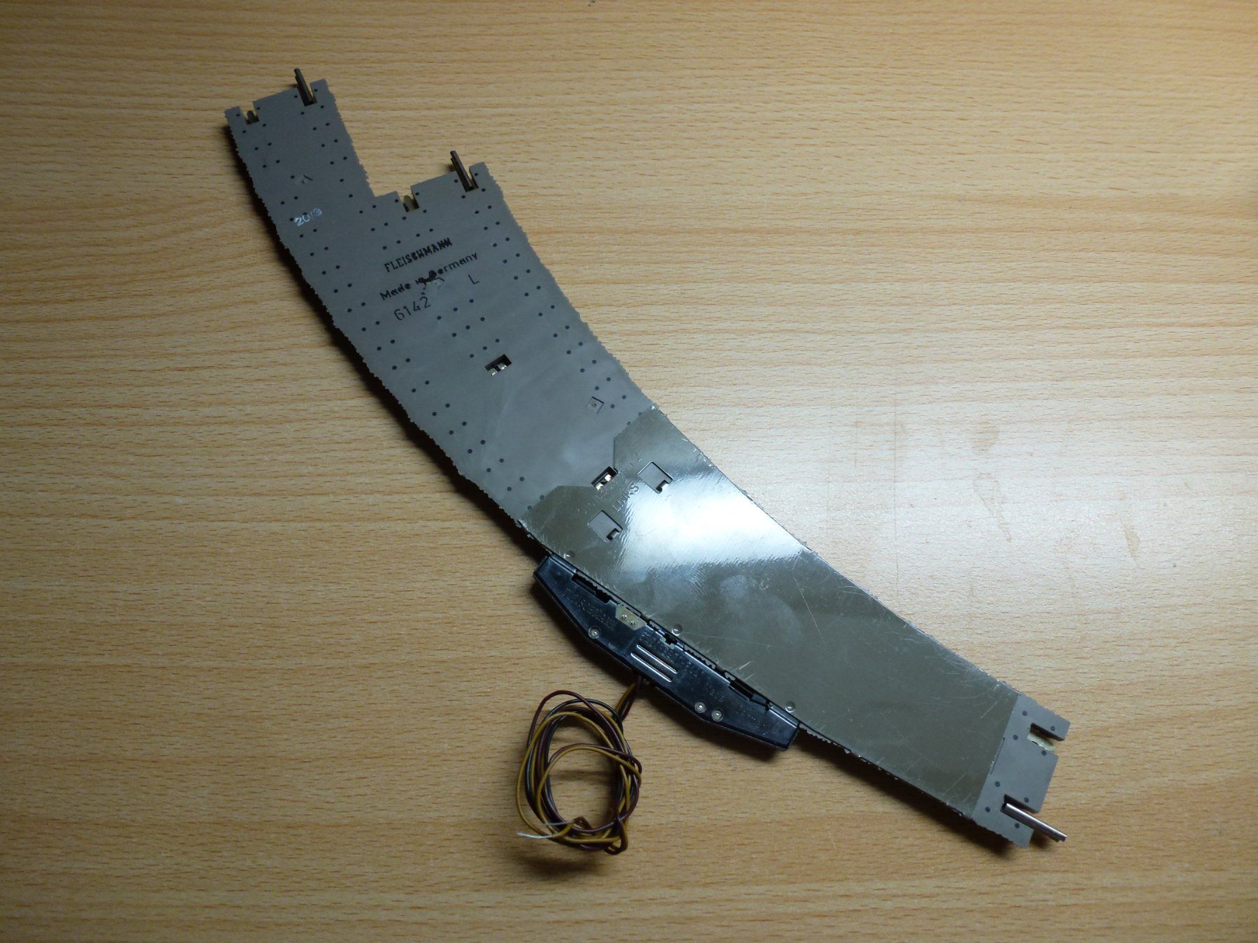 Fleischmann Modellini di ferrovie: Fleischmann H0 Profigleis Bogenweiche links 6142 – Usato da Hombrechtikon venduto da Se9 6