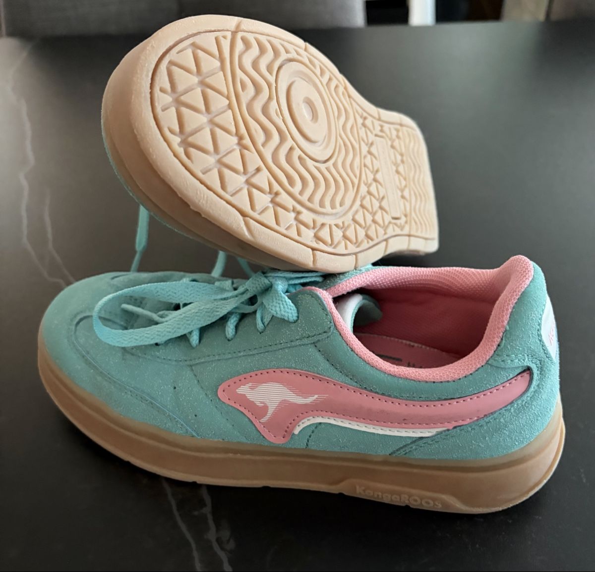 Scarpe per ragazze: Kangaroos Schuhe Gr. 34 – Usato da Rothenburg venduto da Michi083