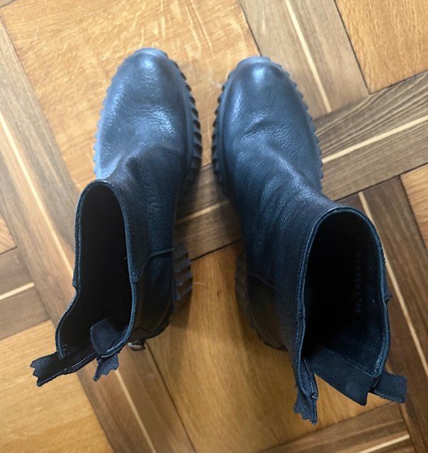 AGL Scarpe da donna: Stiefelette – Usato da Luzern venduto da 127064