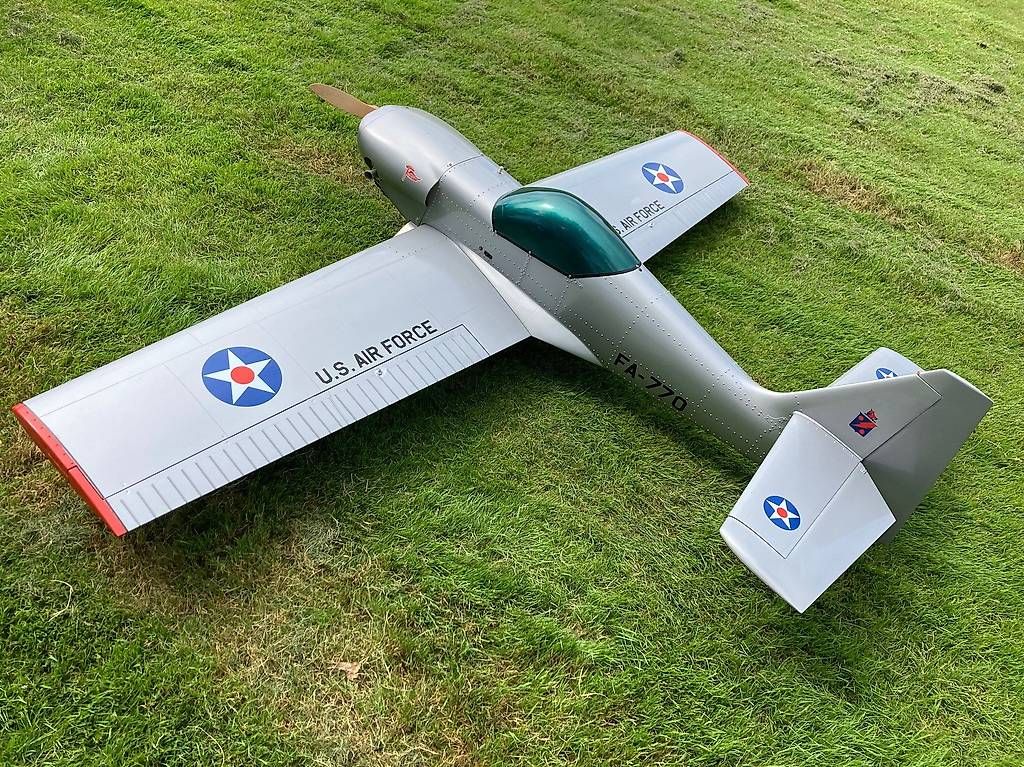Gfk Modellismo RC: Modellflugzeug Zlin 50 - Voll-GFK – Usato da Nottwil venduto da Spooky13 2