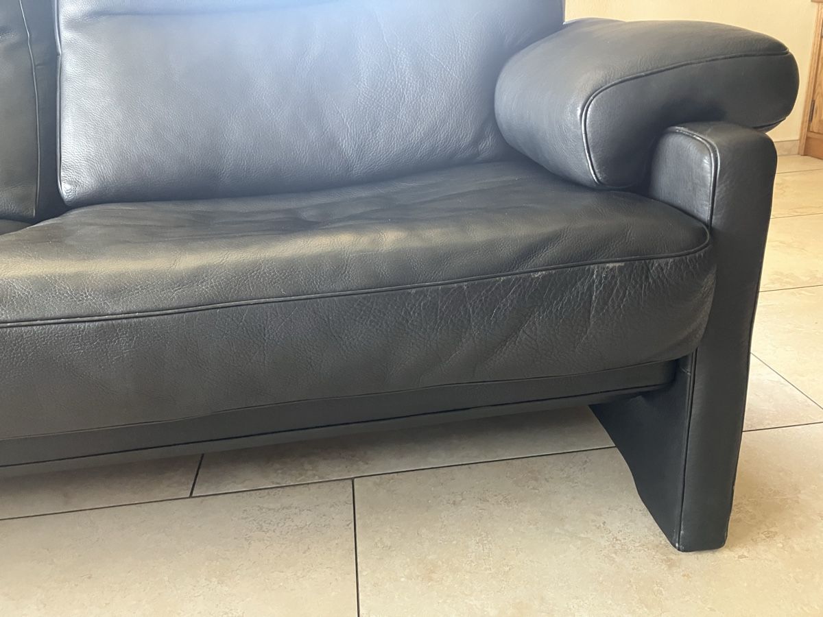 De Sede Divani: Sofa De Sede Leder schwarz – Usato da Walchwil venduto da ale_h2c5 1