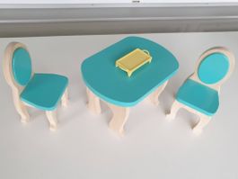 1 Tisch und 2 Stühle für das Puppenhaus
