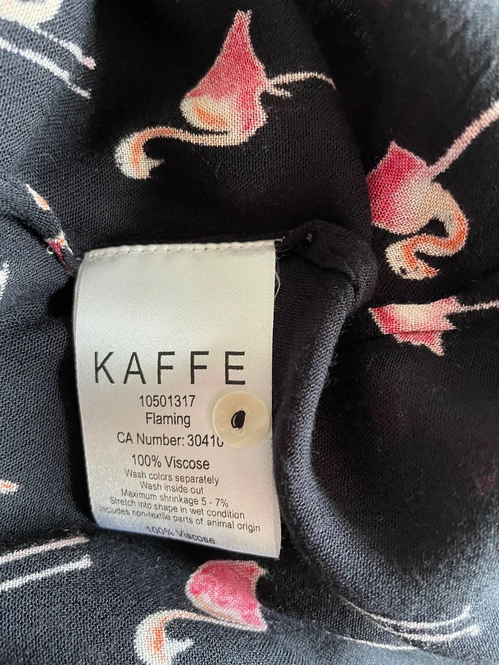 Blusen: Kaffe Bluse mit Flamingo Print Gr. 40 – Gebraucht aus Olten von hahnice99 3