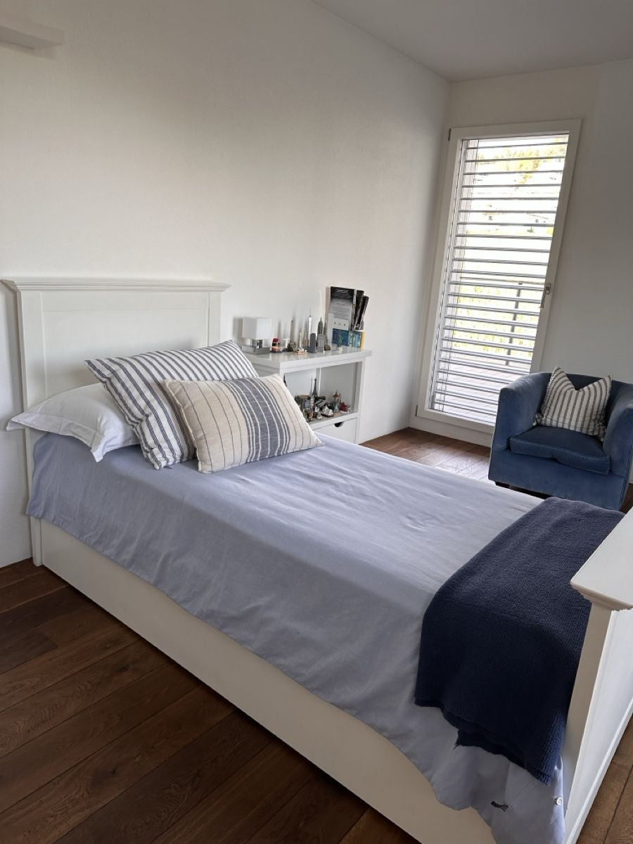 Letti: Single Bed Frame with Headboard.  Great condition – Usato da Herrliberg venduto da gab_2cpz