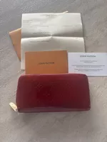 Louis Vuitton Geldbörse Rot Lackleder mit Zubehör gebraucht