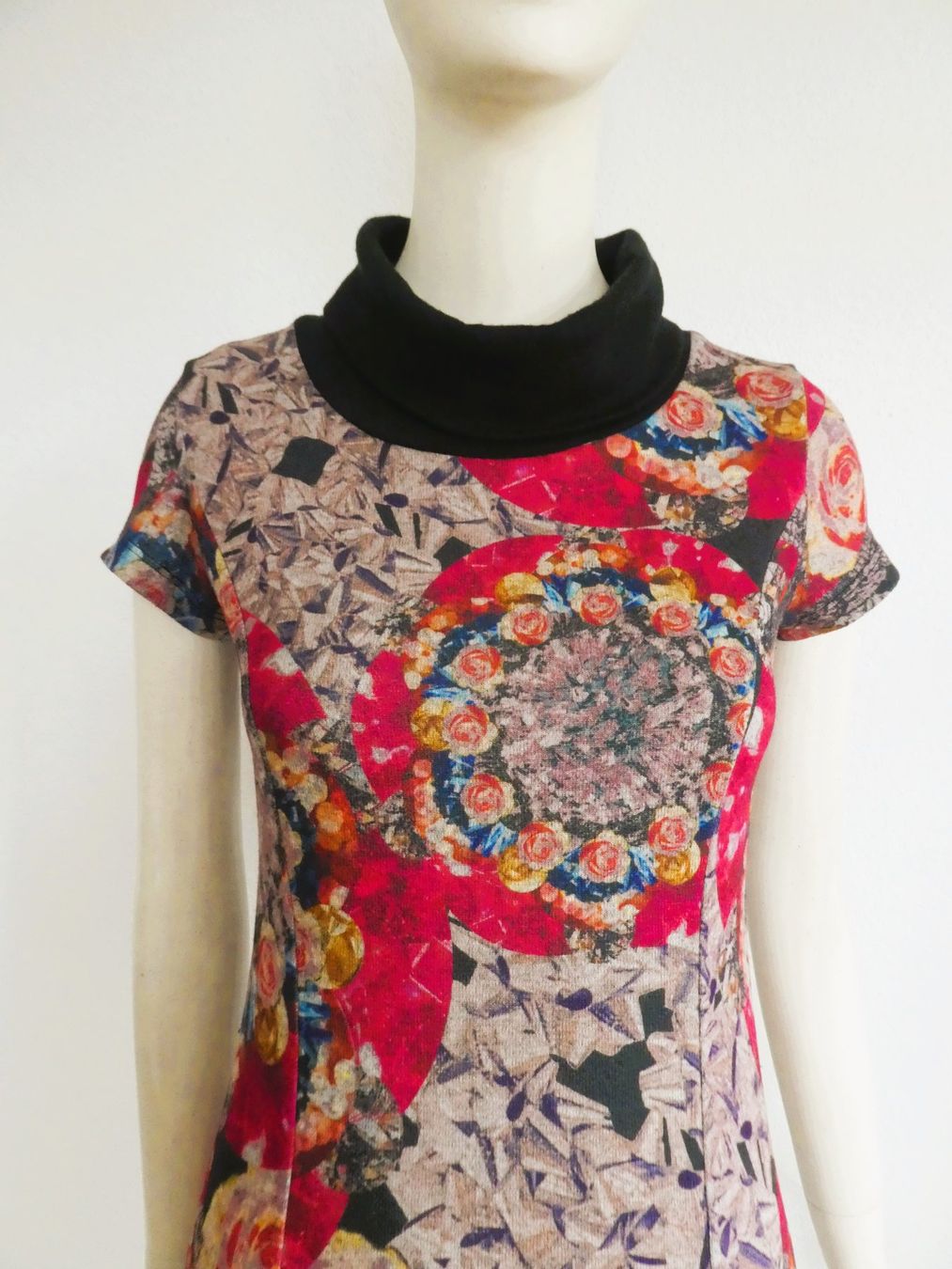 Vestiti: Smash Kleid kurz Kleid, Gr. 34/36 – Usato da Berneck venduto da chouchou1415 1