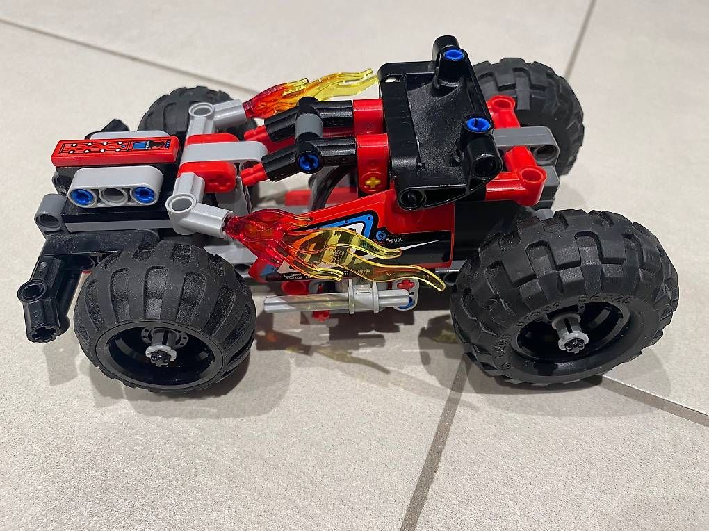 Lego Giocattoli: Lego technic 42073 – Usato da Fällanden venduto da mli_q65g