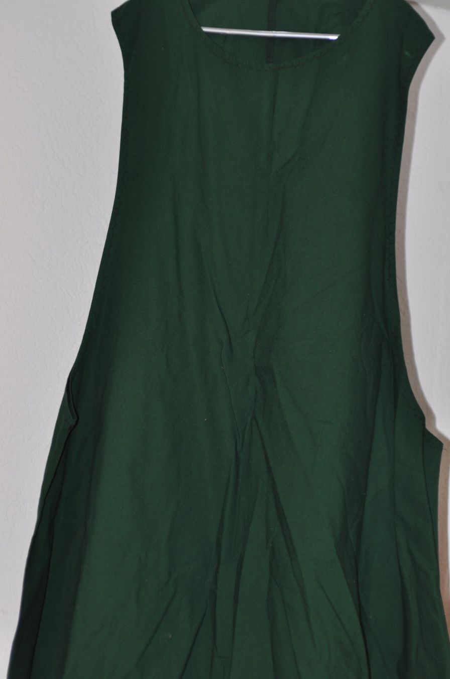 Kleider: Kurzes Höllenfensterkleid – Gebraucht aus Wängi von squirrelwoman 2