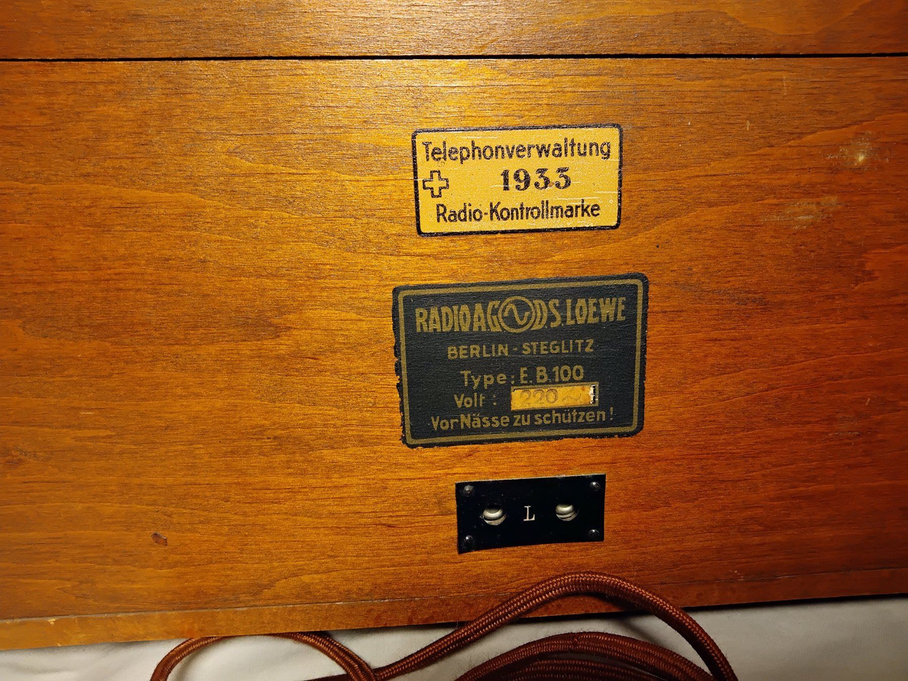 Loewe Radio: LOEWE EB 100 220V Wechselstrom mit 3NFW – Usato da Nuglar venduto da lampa-radio 7