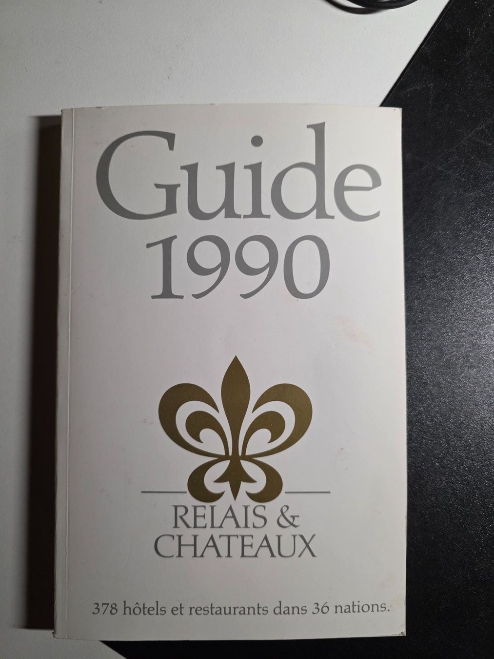 Bücher: Guide 1990 - Relais & Chateaux - Hotel Führer – Gebraucht aus Walterswil BE von Lonitti