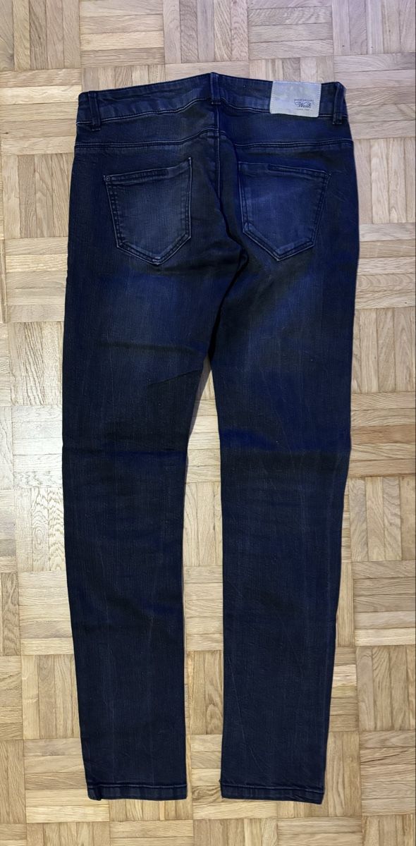 Zara Jeans: Jeans noir Zara taille 38 – Usato da Bernex venduto da mar_82vn 1