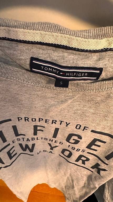 Maglioni & Felpe: Tommy Hilfiger Sweatshirt S  – Usato da Romanshorn venduto da cedoo8590 1