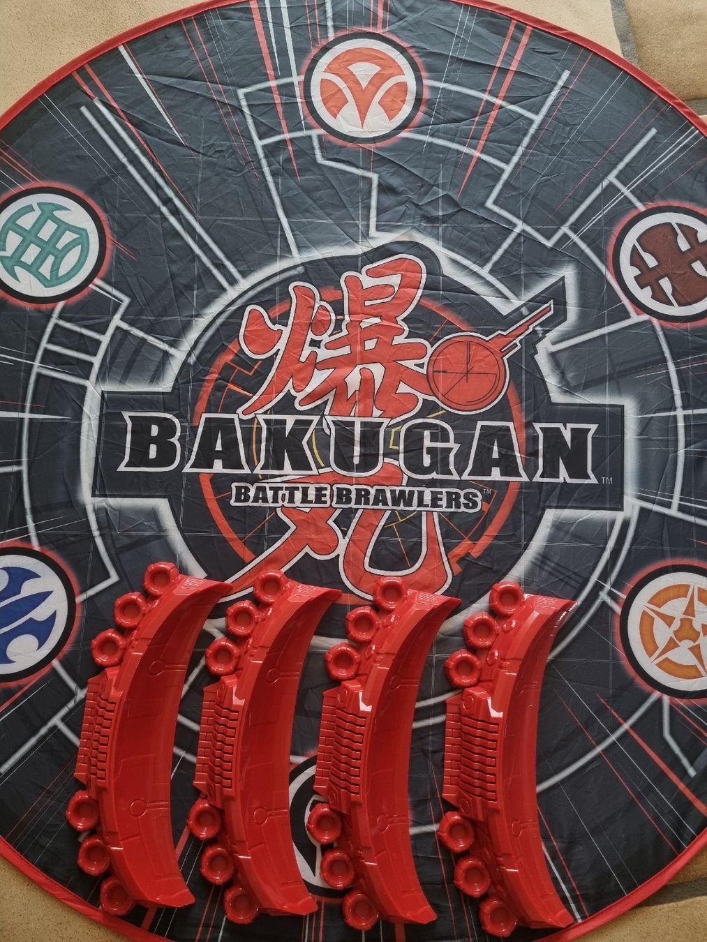 Giochi: Bakugan Set komplett - Figuren, Arena & Karten – Usato da Derendingen venduto da ada_l9pb 4